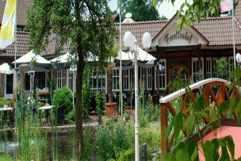 Ringhotel Forellenhof Валсроде Екстериор снимка
